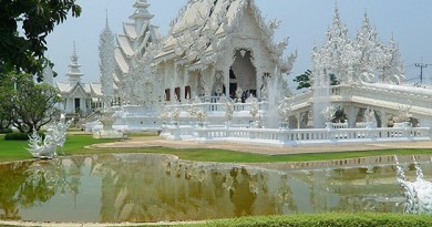 Wat Rong Khun – White Temple in Thailand