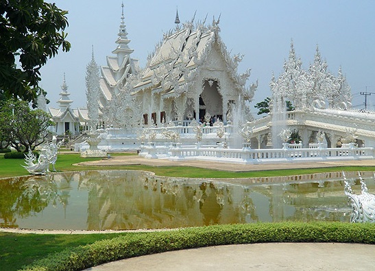 Wat Rong Khun white temple